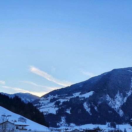 Ferienwohnung Kroell Zell am Ziller Oda fotoğraf
