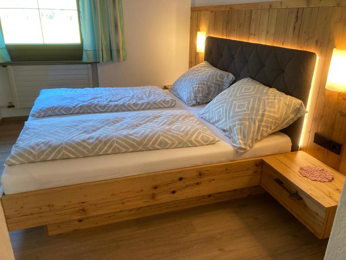 Ferienwohnung Kroell Zell am Ziller Dış mekan fotoğraf