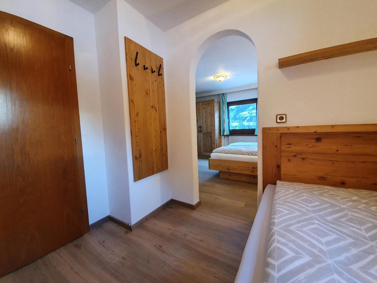 Ferienwohnung Kroell Zell am Ziller Dış mekan fotoğraf