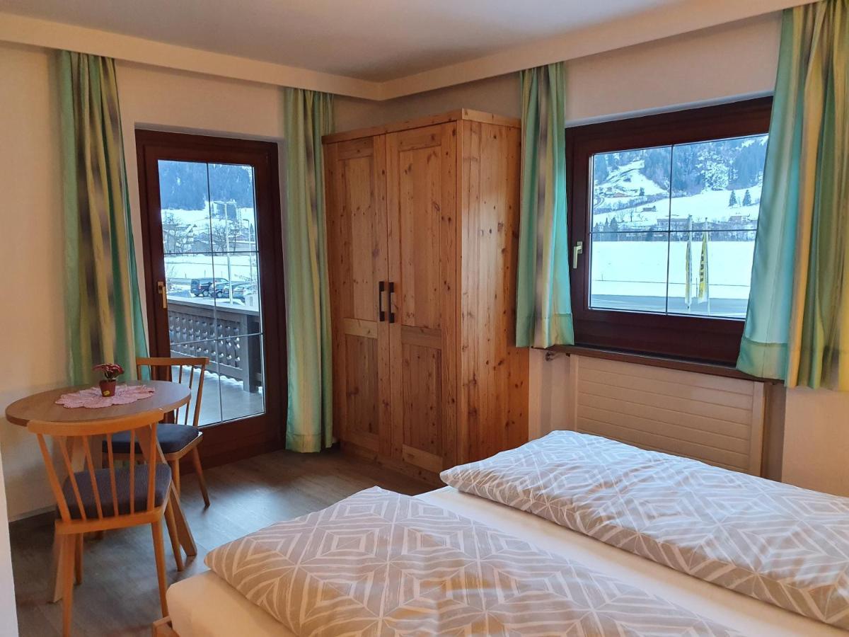 Ferienwohnung Kroell Zell am Ziller Dış mekan fotoğraf