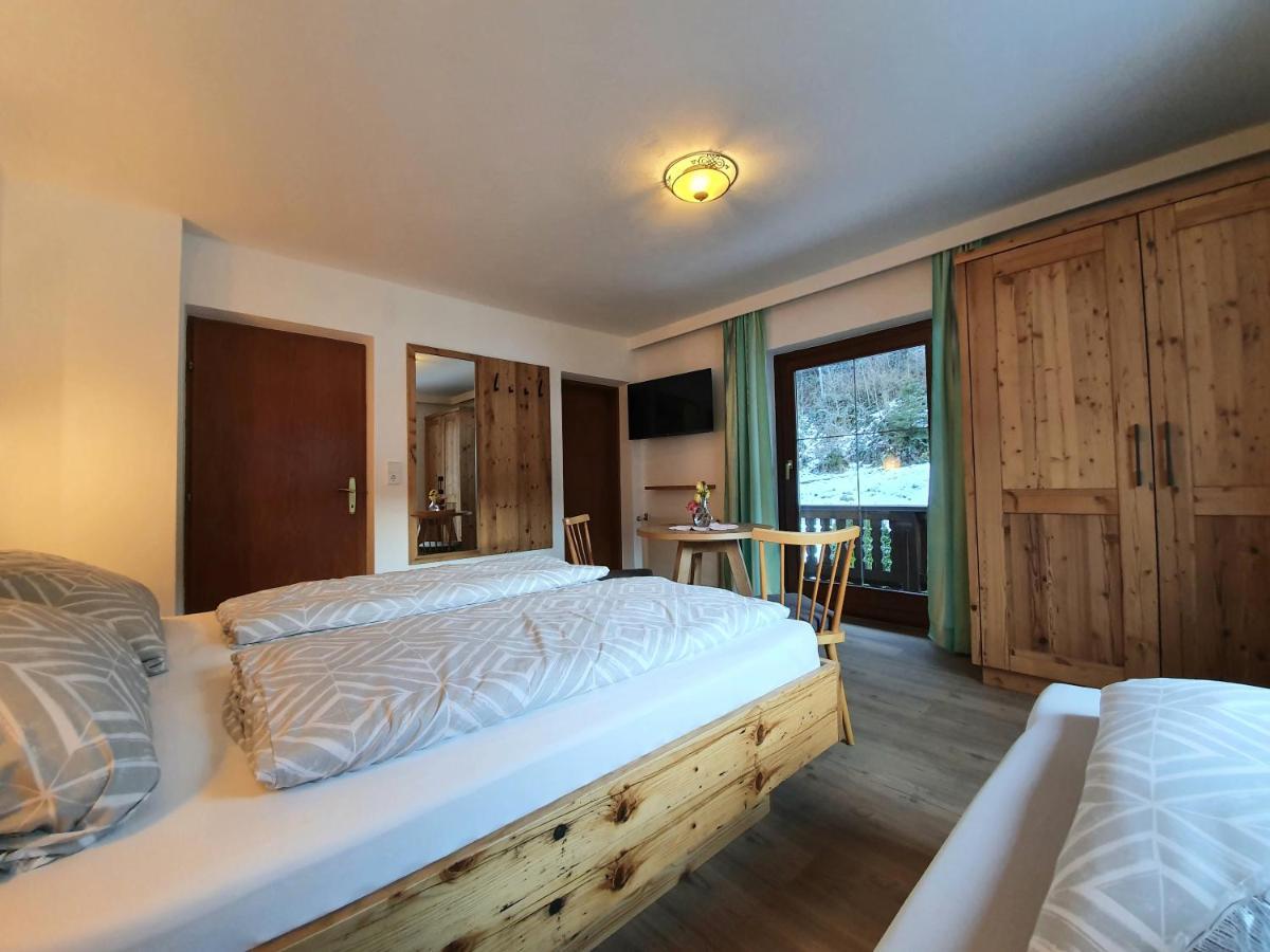 Ferienwohnung Kroell Zell am Ziller Dış mekan fotoğraf