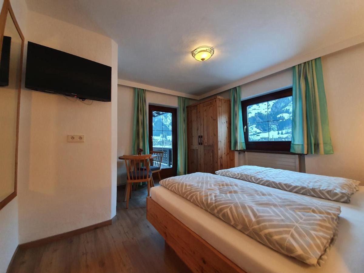 Ferienwohnung Kroell Zell am Ziller Dış mekan fotoğraf