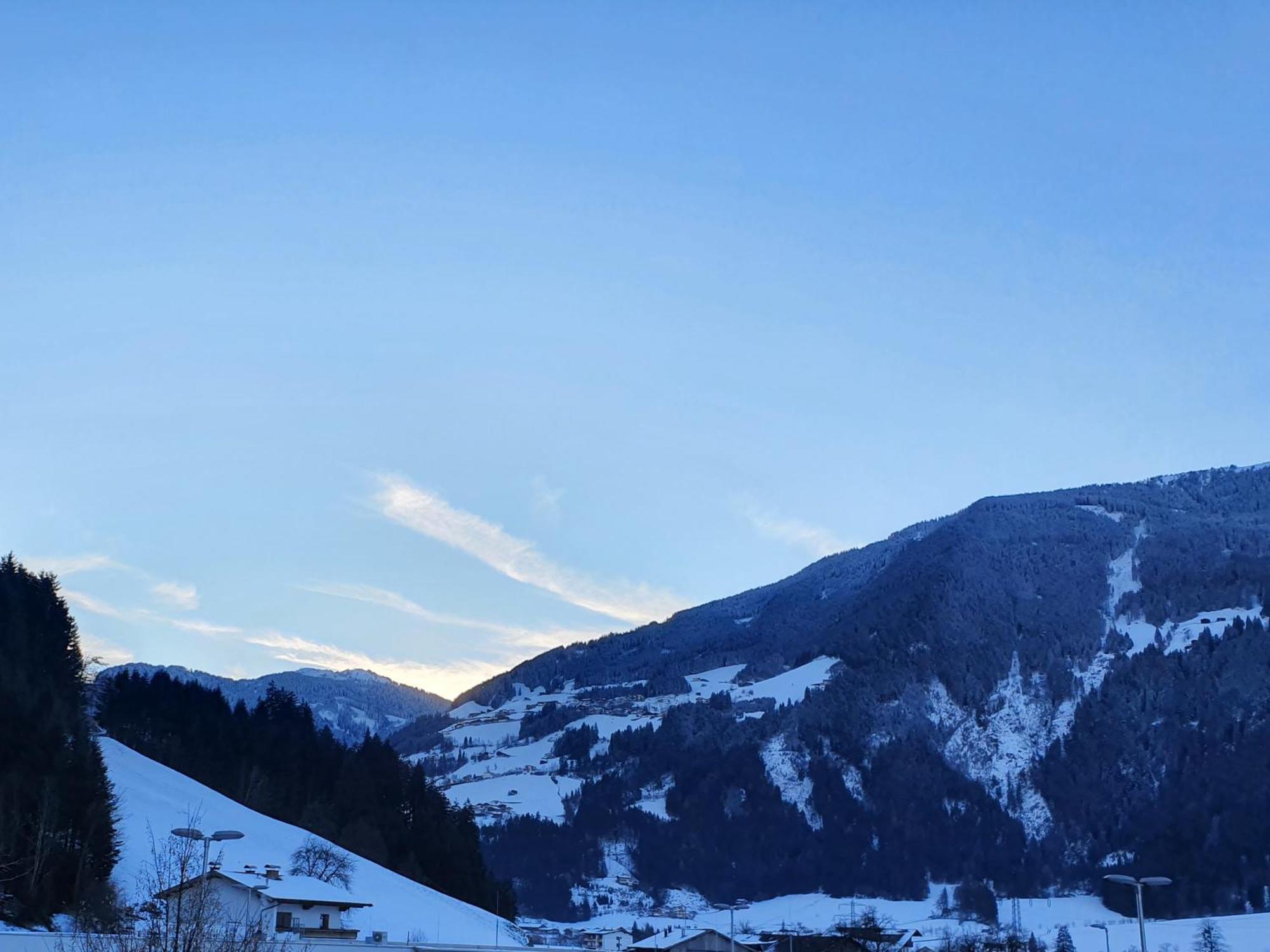Ferienwohnung Kroell Zell am Ziller Oda fotoğraf